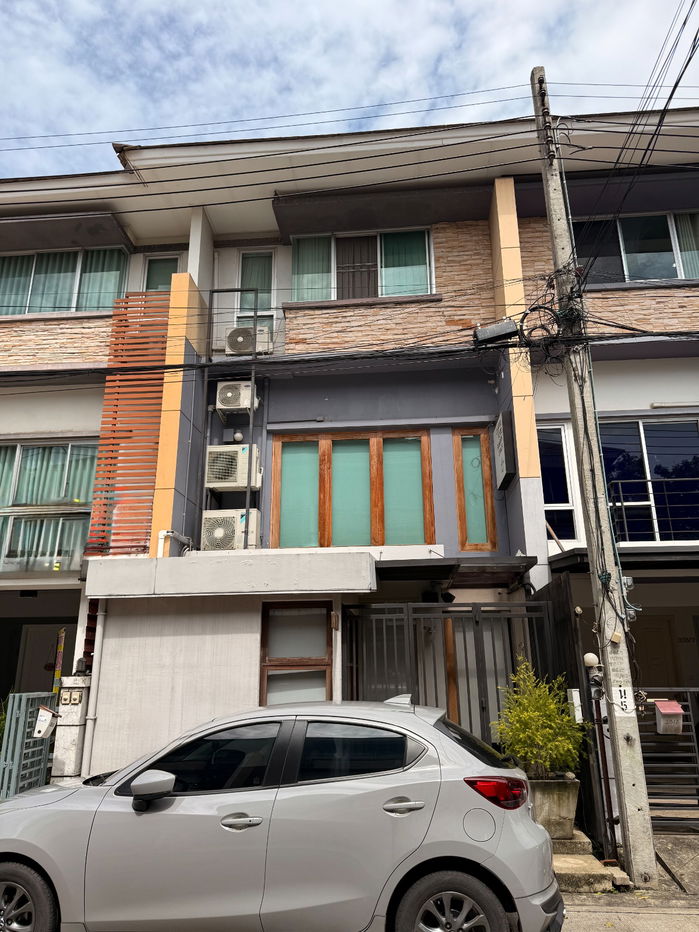 รูป ขายทาวน์โฮม3ชั้น สนามบินน้ำ ใกล้กองสลาก พร้อมเฟอร์บิวด์อิน พลัส พาร์ค อเวนิว ราคา 7.99 ล้านบาท - รูปที่ 1/18