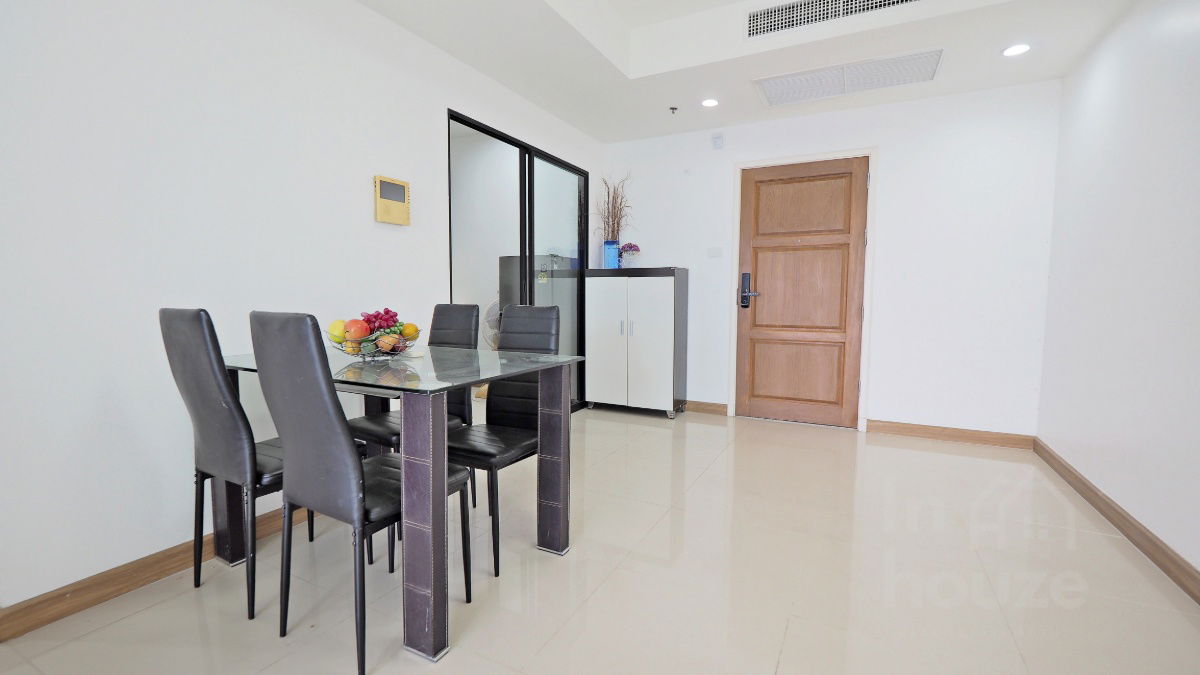 picture Condo for sale Supalai Ratchada-Narathiwas-Sathorn. 84 sq.m. 2 brs. 2 bths. High floor. For sale only 63,xxx bath/sq.m. - 8/11