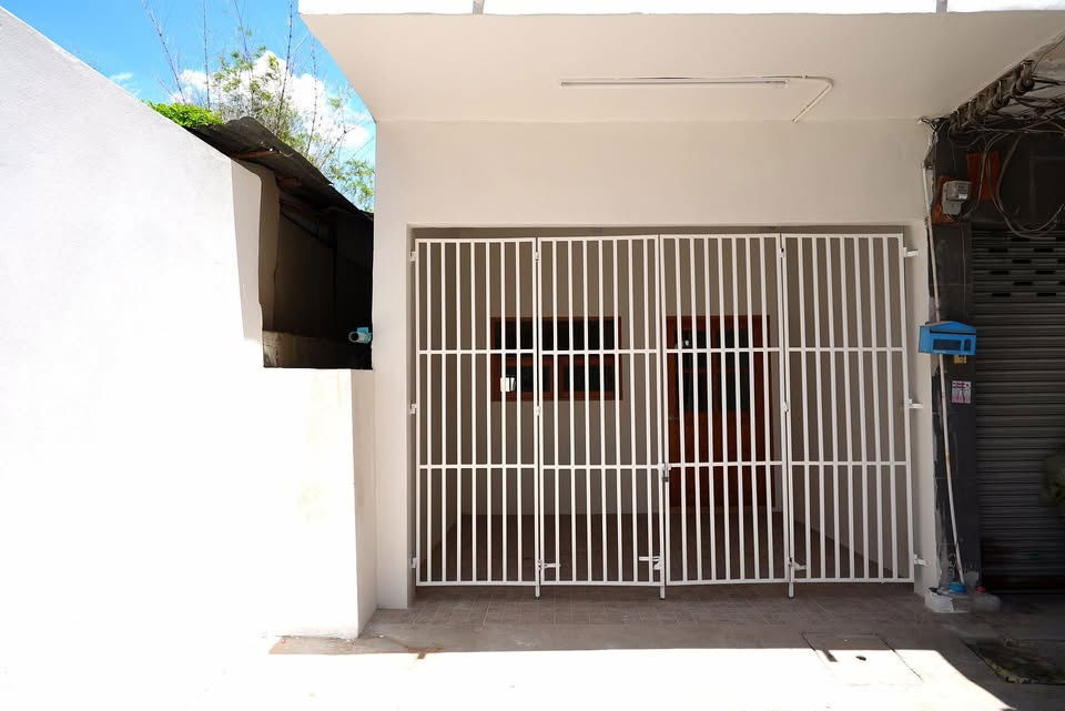 picture Sale Shophouse 4 stories, Renovated already, Minimal style,  near BTS Wongwianyai - 5/16
