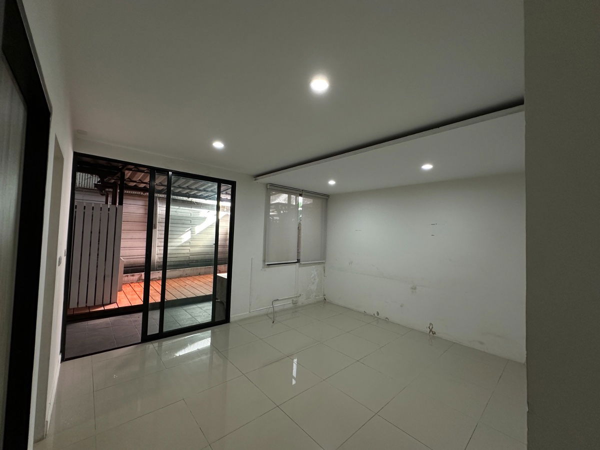 รูป ให้เช่า Home Office ถ.รามอินทรา เขตบางเขน - รูปที่ 6/7