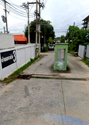 ขายที่ดิน : ที่ดินเปล่า มีน้ำไฟพร้อม ขนาด 80 ตร.วา ในมบ.อคาเดีย 3 ศรีราชา ใกล้ถนนสุขุมวิท