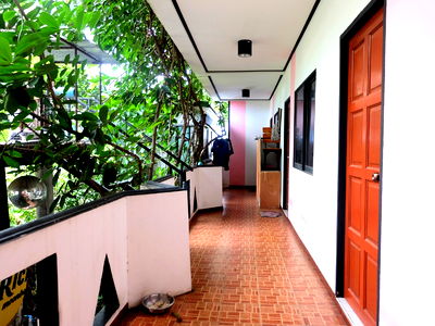 บ้านเดี่ยว หนองปรือ ชลบุรี : ขายบ้านเดี่ยว 3 ชั้น 41 ตร.ว. พัทยากลาง ตรงข้ามบิ๊กซี ใกล้หาดพัทยา 1.5 ก.ม.  เหมาะทำโฮสเทล อ.บางละมุง จ.ชลบุรี