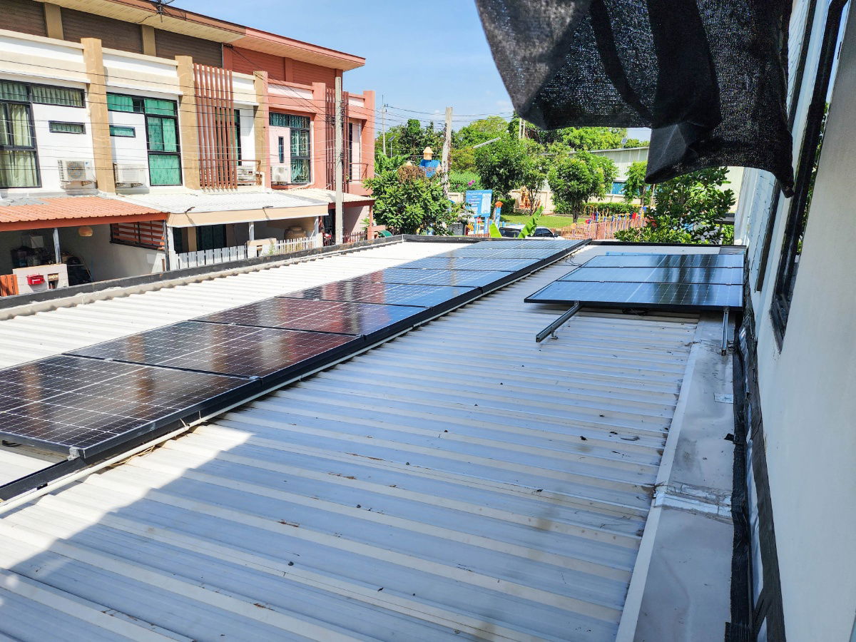 picture Fully furnished corner townhouse, ready to move in, located in Thanarin Village, Phra Samut Chedi, Samut Prakan. Spacious 41.6 sq.wah - 20/20