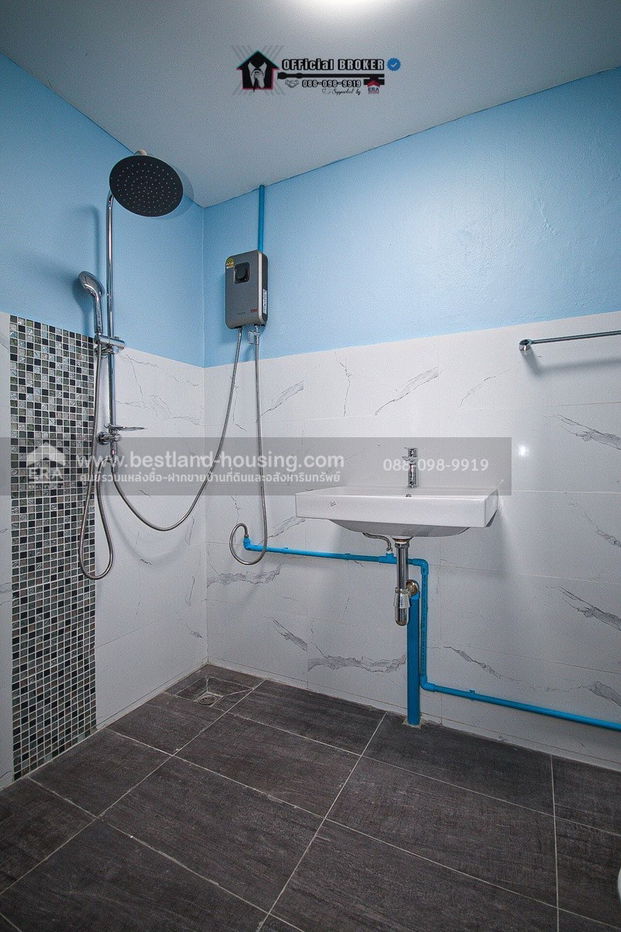 รูป ขายทาวน์เฮ้าส์ ลาดพร้าว 101 ซ.40 (ชุมชนร่วมกันสร้าง) ใกล้รถไฟฟ้า  3 ห้องนอน 2 ห้องน้ำ ถูกสุด! พร้อมอยู่  รีโนเวทใหม่ ทั้งหลัง - รูปที่ 12/15