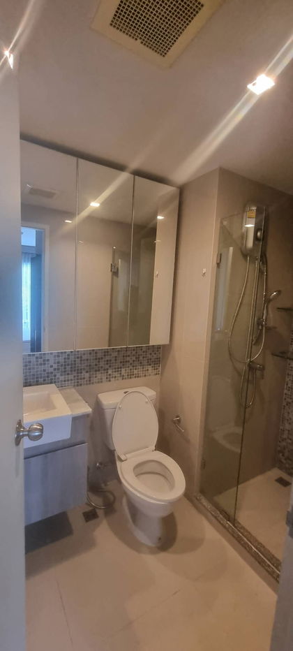 picture For Rent: We Condo, Liabduan-Ramintra Building A, Pool View, 34 sq.m.Fully furnished, with washing machine - 6/7