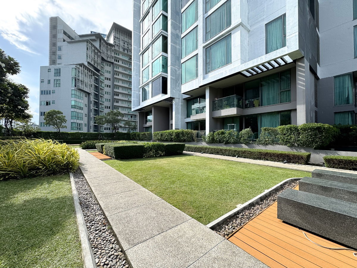 picture ✨ Condo for sale, great Location The Breeze Narathiwas, only at 9.5 million High floor, beautiful river view,   - 42/42