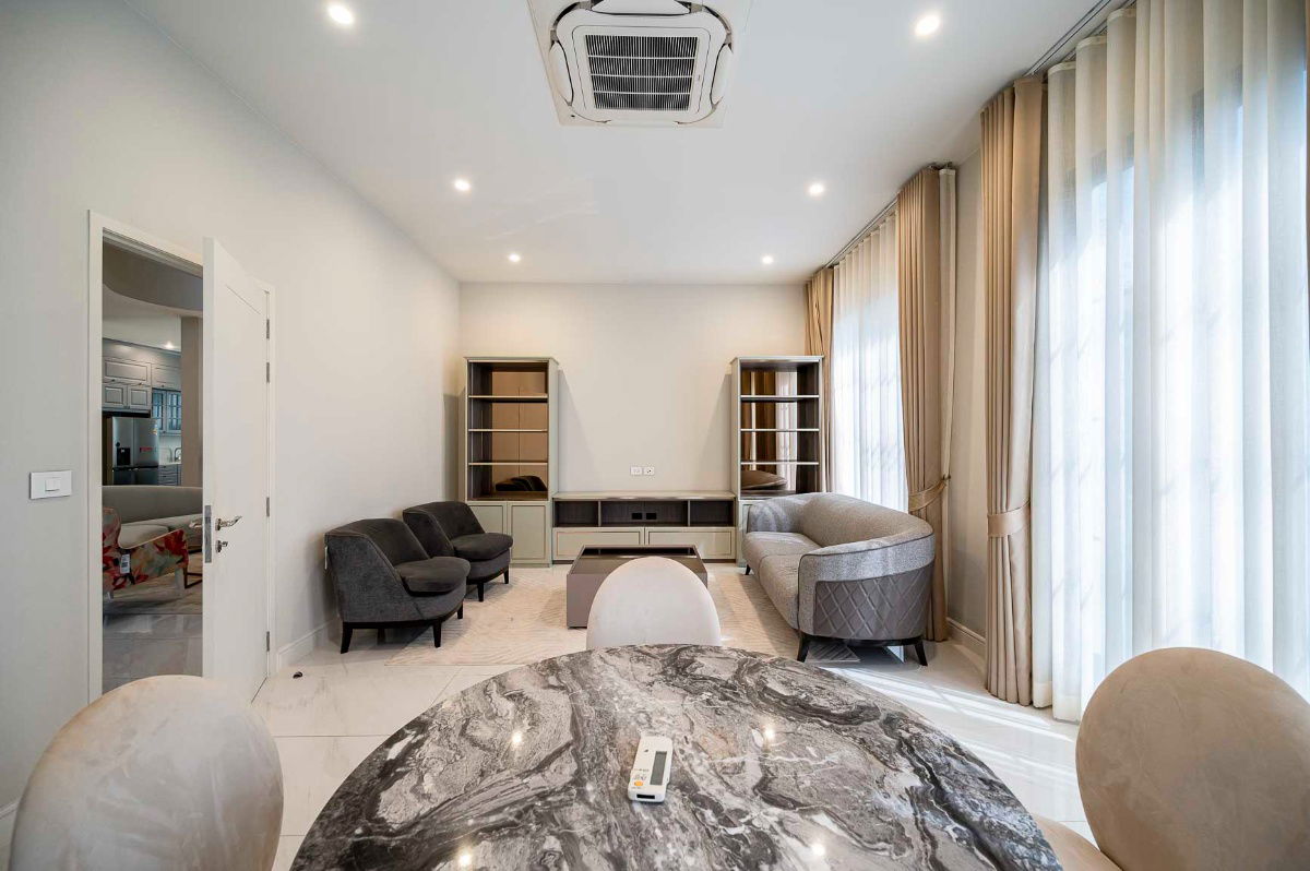 picture Single house for rent 📍 Narasiri Krungthep Kreetha 📍 5 bedrooms, 6 bathrooms, fully furnished and equipped with appliances - 32/57