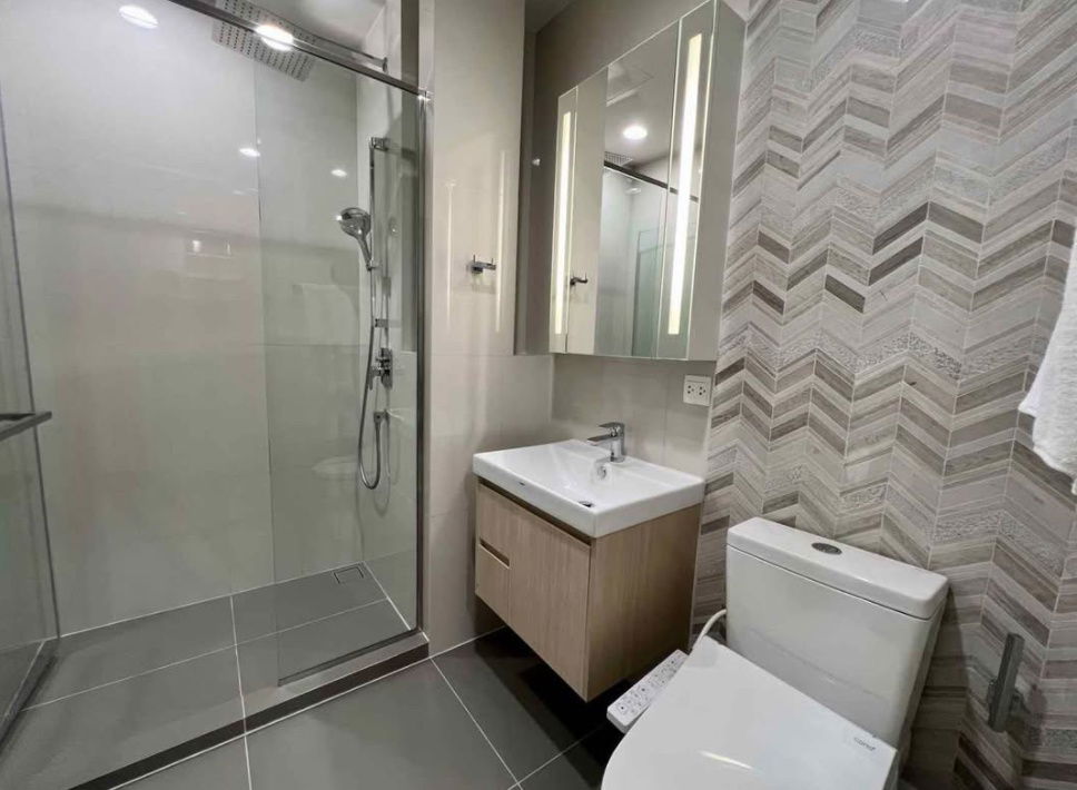 รูป #R6225  🎉 080968 ให้เช่าคอนโด Oka Haus Sukhumvit36 - รูปที่ 7/10