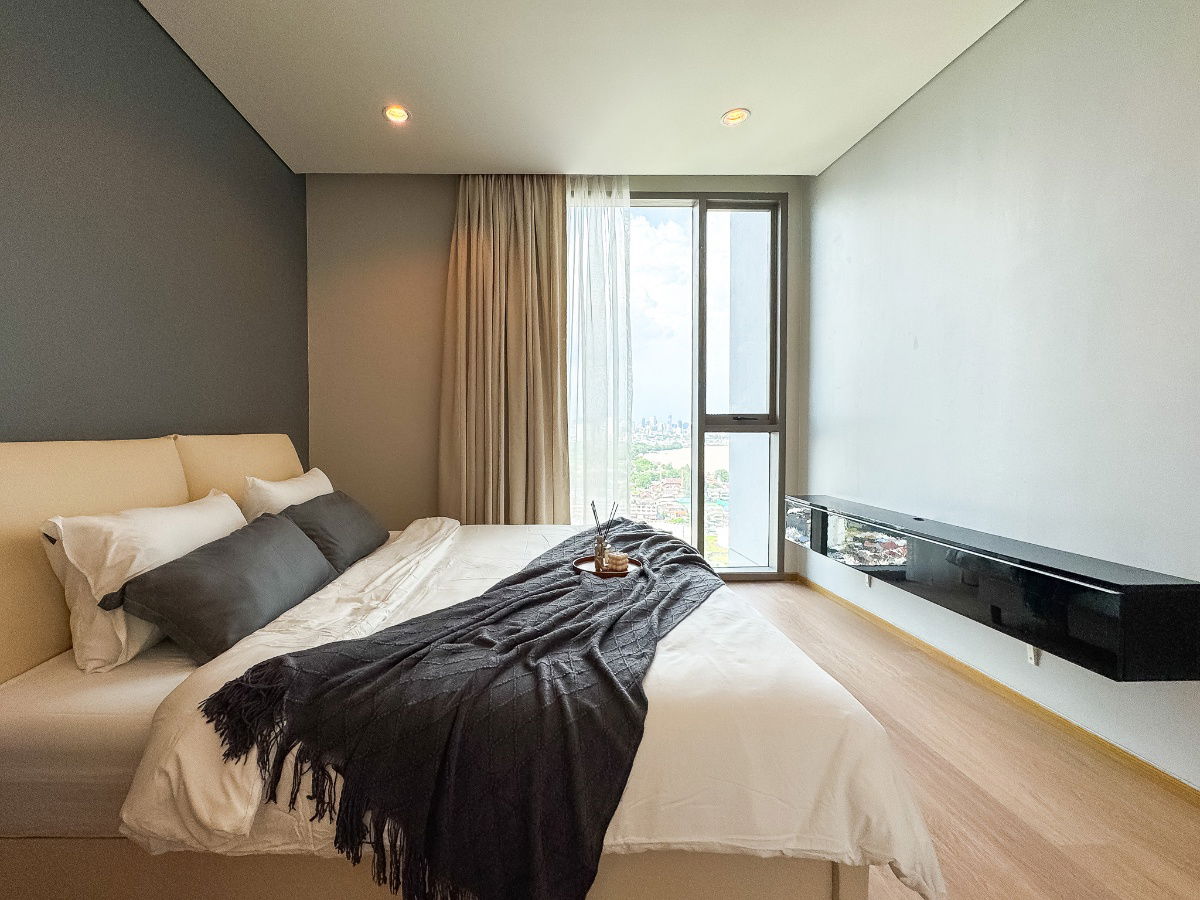 picture ✨ Condo for sale, great Location The Breeze Narathiwas, only at 9.5 million High floor, beautiful river view,   - 16/42