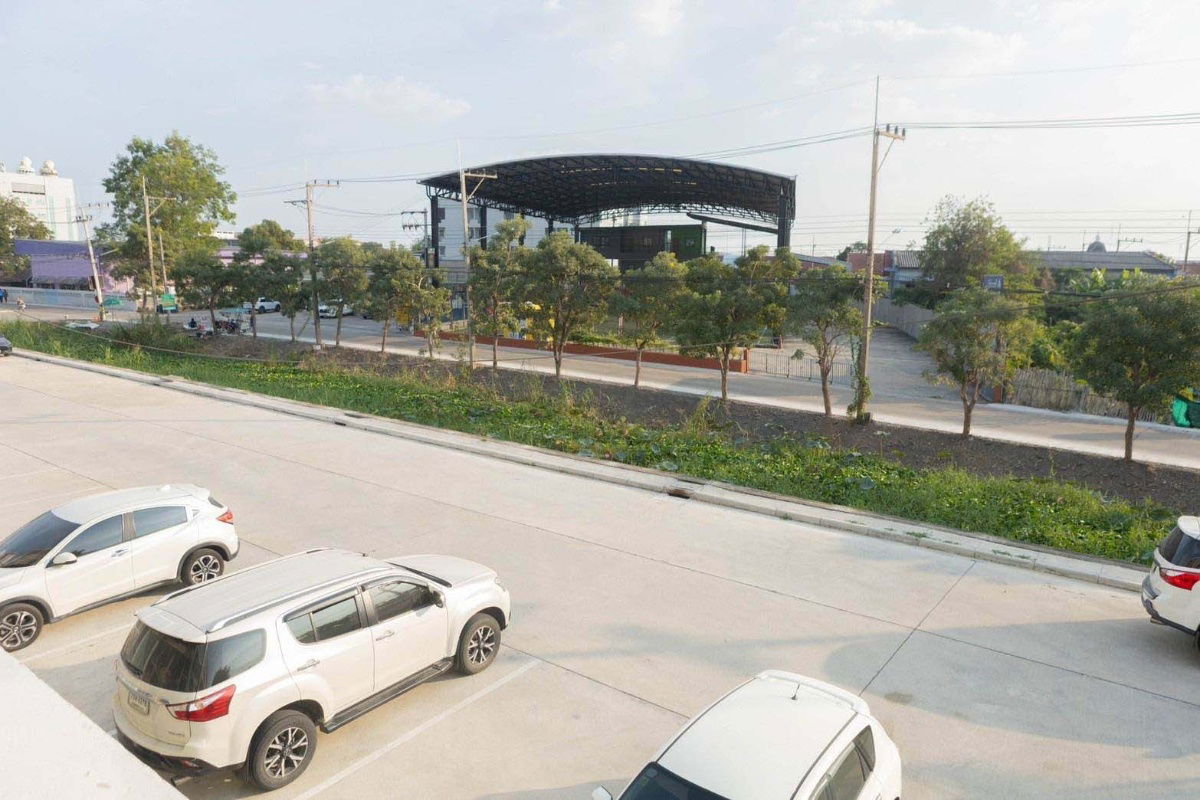 picture 3-story commercial building for rent near Poon Sap Market, Pathum Thani.  Pruksa Ville Tiwanon-Rangsit Project - 2/18