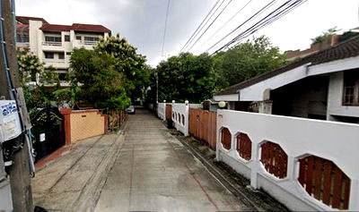 Land for sale Yan Nawa : Urgent!! Land for sale in Yen Akat, Prasat Suk Alley