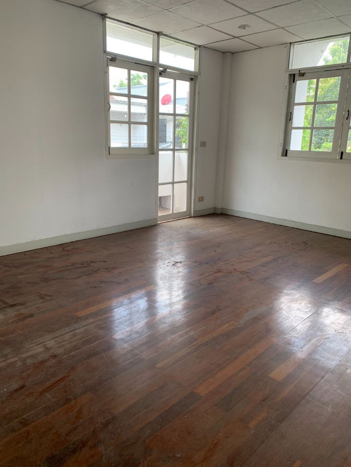 picture for Sale Rare Item House in the middle of Sathorn, in a prime location on Soi Yen Akat 1, near One Bangkok and the Bangkok CBD - 13/13