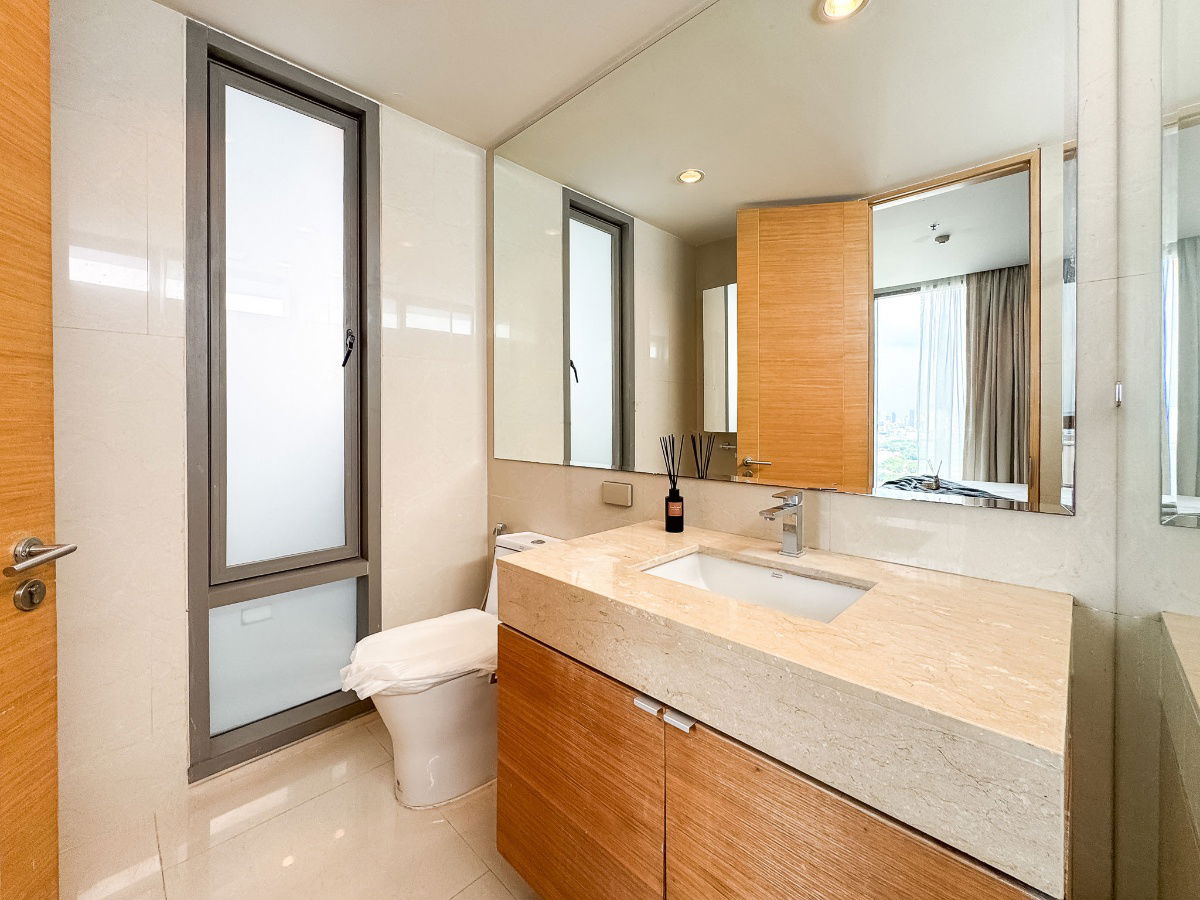 picture ✨ Condo for sale, great Location The Breeze Narathiwas, only at 9.5 million High floor, beautiful river view,   - 27/42