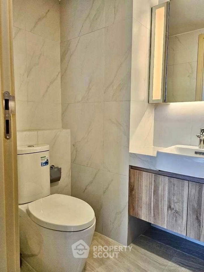 picture 1-BR Condo at Walden Asoke near MRT Sukhumvit (ID 2301433) - 9/11