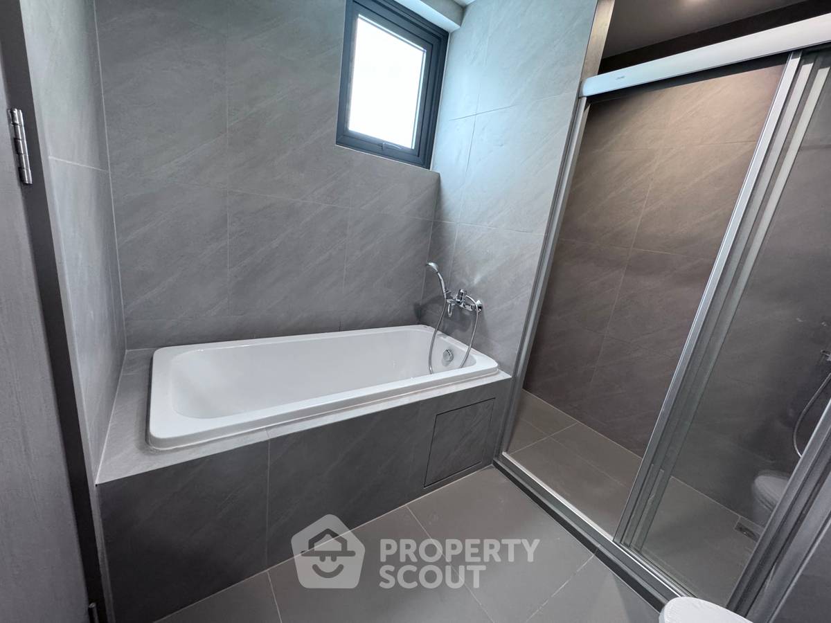 picture 2-BR Condo at IDEO Sukhumvit - Rama 4 near BTS Phra Khanong (ID 2300505) - 16/18