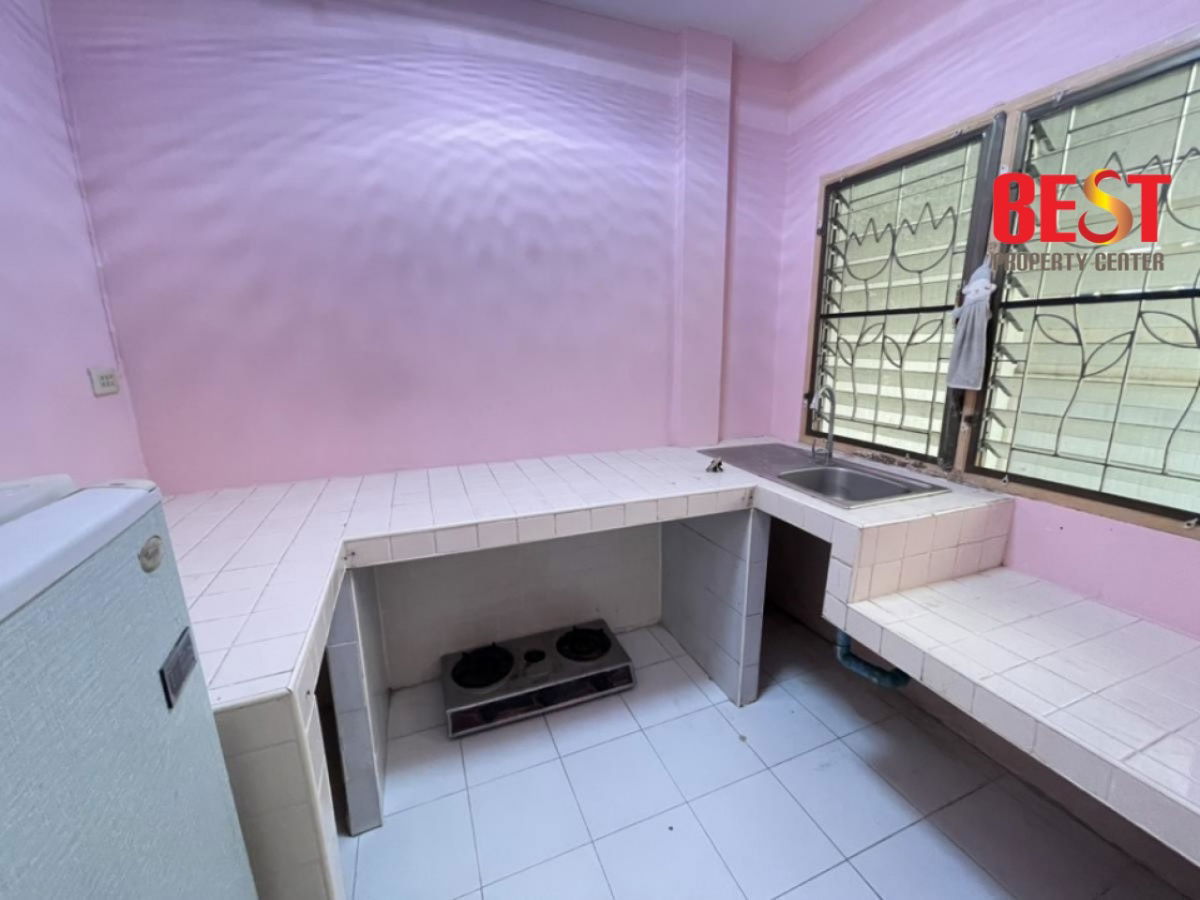 รูป ขายทาวน์เฮ้าส์ 3 ห้องนอน ขนาด 20 ตร.วา หมู่บ้านวรารักษ์ เขตคลองสามวา ใกล้สวนสยาม-แฟชั่นไอส์แลนด์  - รูปที่ 7/18