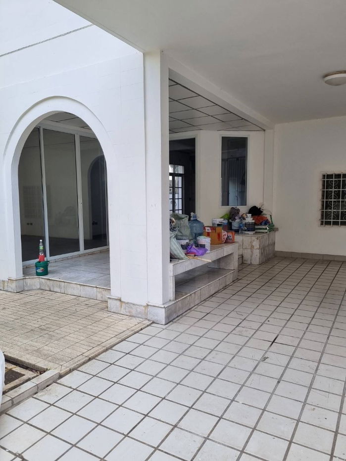 picture for Sale Rare Item House in the middle of Sathorn, in a prime location on Soi Yen Akat 1, near One Bangkok and the Bangkok CBD - 7/13