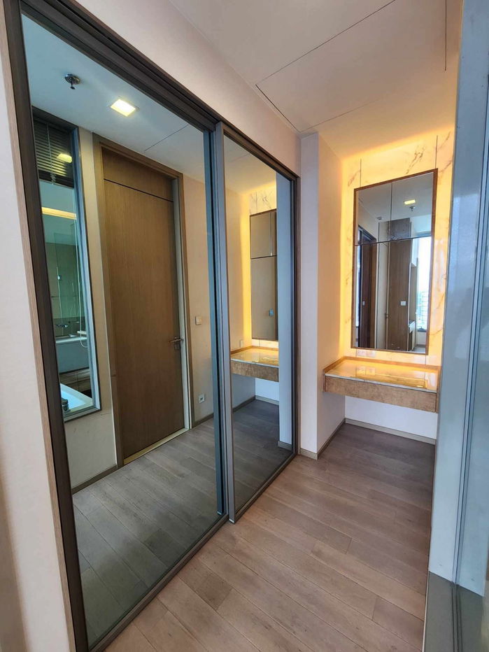 picture MRT sukhumvit 550 m. Price  45,000 Baht Condo The ESSE Asoke ( Rental ) - 7/11