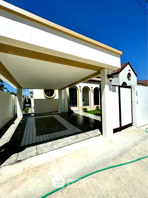 Houses for rent Hin Lek Fai, Prachuap Khiri Khan : 3-BR House in Hin Lek Fai (ID 2301489)