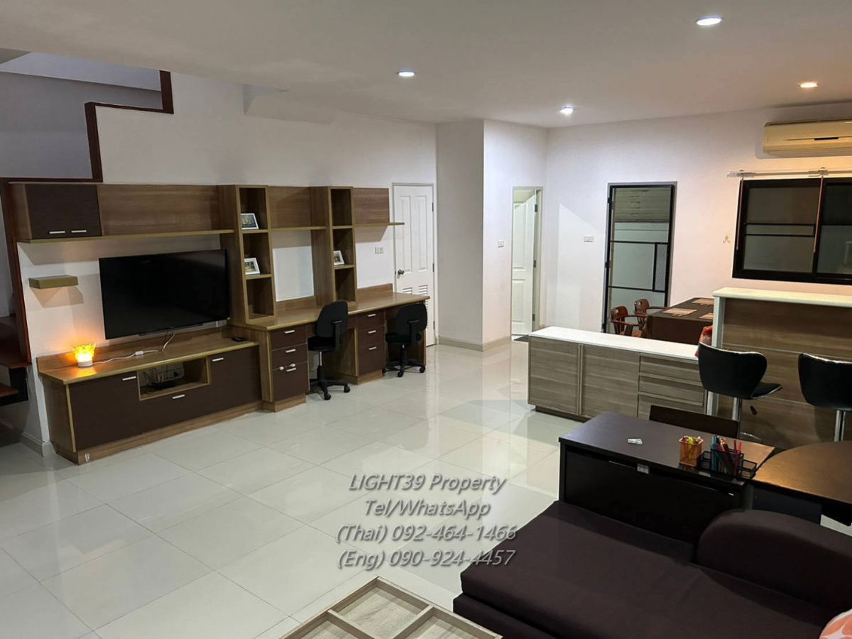 รูป 🏡 บ้านทาวน์โฮมให้เช่า ศรีราชา ชลบุรี (เลี้ยงสัตว์ได้) เหมาะทั้ง เช่าระยะสั้น / ระยะยาว หรือทำ Home Office - รูปที่ 6/18