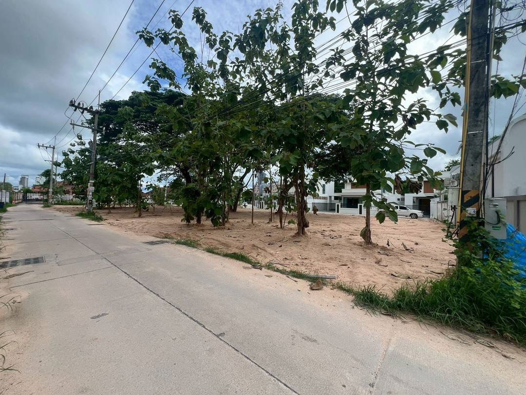 รูป ที่ดินทำเลทองฝั่งทะเลพัทยา จอมเทียน ใกล้โปรเจคริเวียร่าใหม่ เหมาะสำหรับ สร้างพูลวิลล่า - รูปที่ 2/4