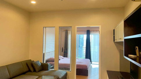 📌📌📌For rent 🔥🔥The Complete Rajprarop 1 Bed 2 Baht Size :48 sqm Rental Price : 19,000 THB per month Walk 10 minutes to BTS / MRT :Victory Monument