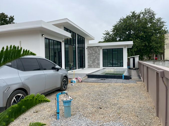 ขายบ้านโมเดิร์น ลักชัวรี่พูลวิลล่า 3 ห้องนอน 3 ห้องน้ำ พร้อมสระว่ายน้ำส่วนตัว ทำเลใกล้เขาใหญ่ เพียง 5.2 ลบ