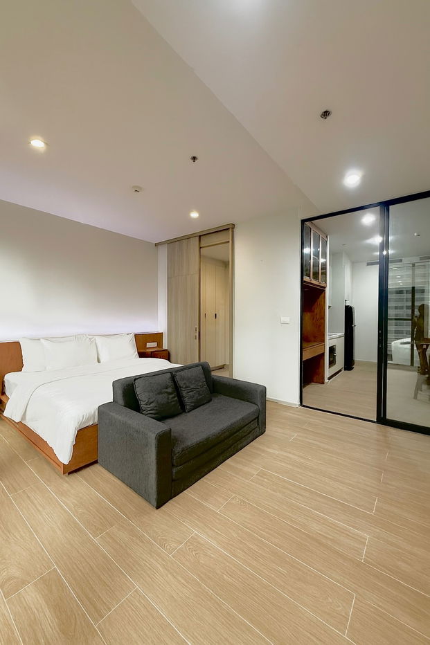 รูป Noble Ploenchit | 1Bed 50 ตร.ม. ชั้น 8 | ใกล้ BTS เพลินจิต | 30,000 - รูปที่ 2/14