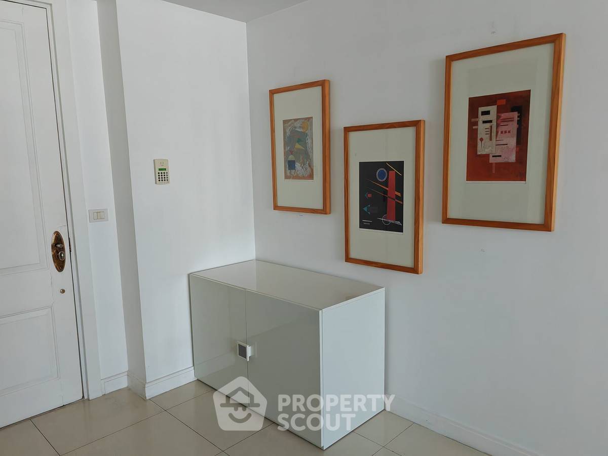 picture 2-BR Condo at Athenee Residence near BTS Phloen Chit (ID 1492545) - 7/9