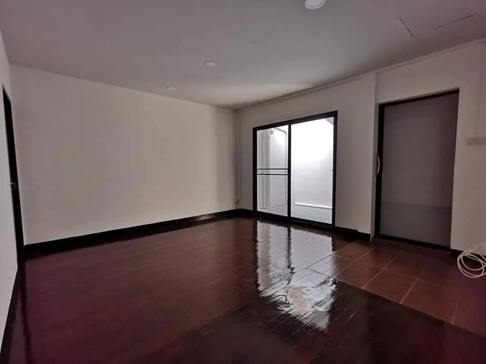 รูป 🏠 ให้เช่าบ้าน : Baan Khlong Toei Niwet (บ้าน คลองเตยนิเวศน์)  รหัสทรัพย์ | 📌 LNP-H533  - รูปที่ 2/10