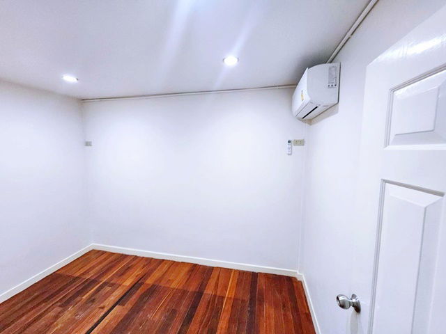 picture MRT BangSue TaoPoon 1.7km. Saphan 99 intersection 3bed 2-story townhouse 26 sq.wa - 4/8