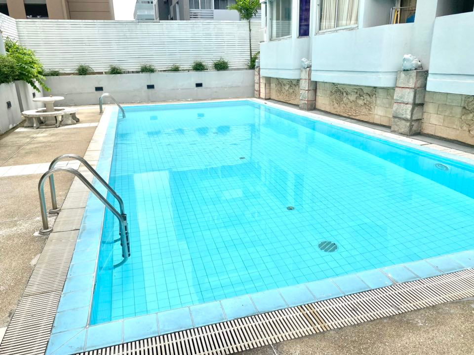 picture Condo for rent Silom Park View near BTS Saladaeng 31,000 baht Property code: RS1741 - 10/10