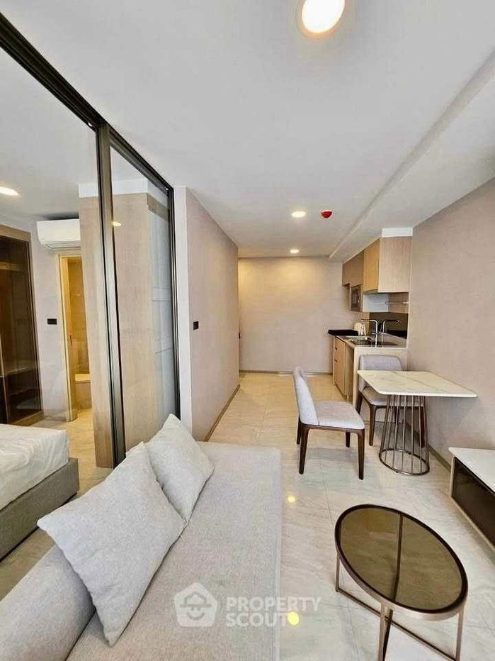 picture 1-BR Condo at Walden Asoke near MRT Sukhumvit (ID 2301433) - 3/11