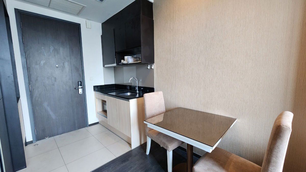 รูป Edge Sukhumvit 23 | 1 ห้องนอนให้เช่า ทำเลดี น่าอยู่ วิวตึกสูงสวย ใกล้รถไฟฟ้าใต้ดิน สุขุมวิท - รูปที่ 8/11