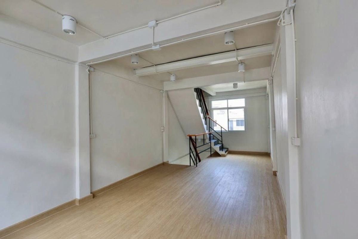 picture #R6227 🎉 080968 House for rent Soi Sathorn 11 - 6/19