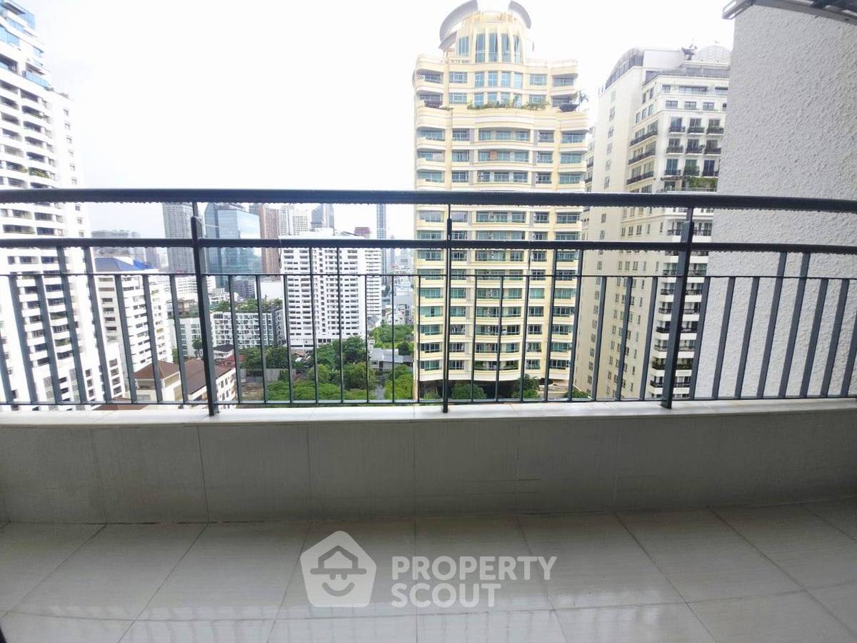 picture 3-BR Condo at Liberty Park 2 near ARL Makkasan (ID 2292594) - 11/20