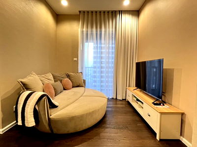 Condos for rent BTS Ladphrao Intersection : Code: KJ8684  for rent The Saint Residences // Line ID: @kjcondo (with @) //