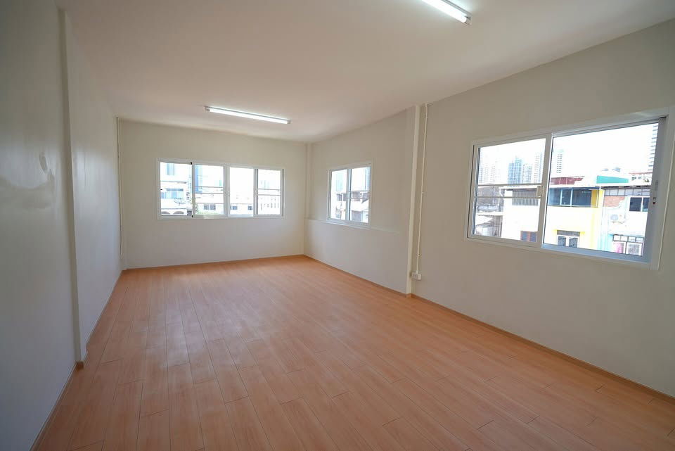 picture Sale Shophouse 4 stories, Renovated already, Minimal style,  near BTS Wongwianyai - 8/16