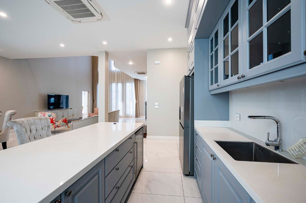 picture Single house for rent 📍 Narasiri Krungthep Kreetha 📍 5 bedrooms, 6 bathrooms, fully furnished and equipped with appliances - 15/57