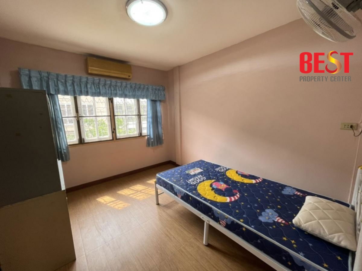 รูป ขายทาวน์เฮ้าส์ 3 ห้องนอน ขนาด 20 ตร.วา หมู่บ้านวรารักษ์ เขตคลองสามวา ใกล้สวนสยาม-แฟชั่นไอส์แลนด์  - รูปที่ 15/18