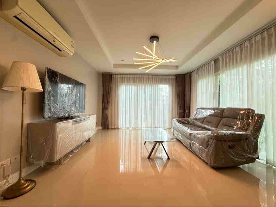 picture B741 Single house for rent, Casa Ville Project, Ramintra - Hathairat, Hathairat Road - 6/15