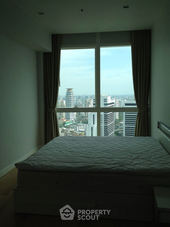 picture 2-BR Condo at Millennium Residence @ Sukhumvit Condominium near BTS Phrom Phong (ID 513495) - 2/7