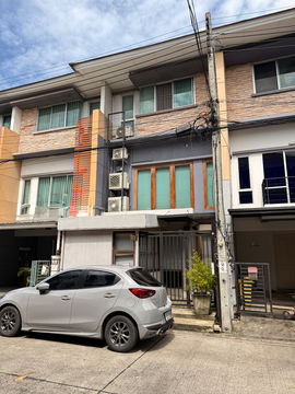 ขายทาวน์โฮม3ชั้น สนามบินน้ำ ใกล้กองสลาก พร้อมเฟอร์บิวด์อิน พลัส พาร์ค อเวนิว ราคา 7.49 ล้านบาท