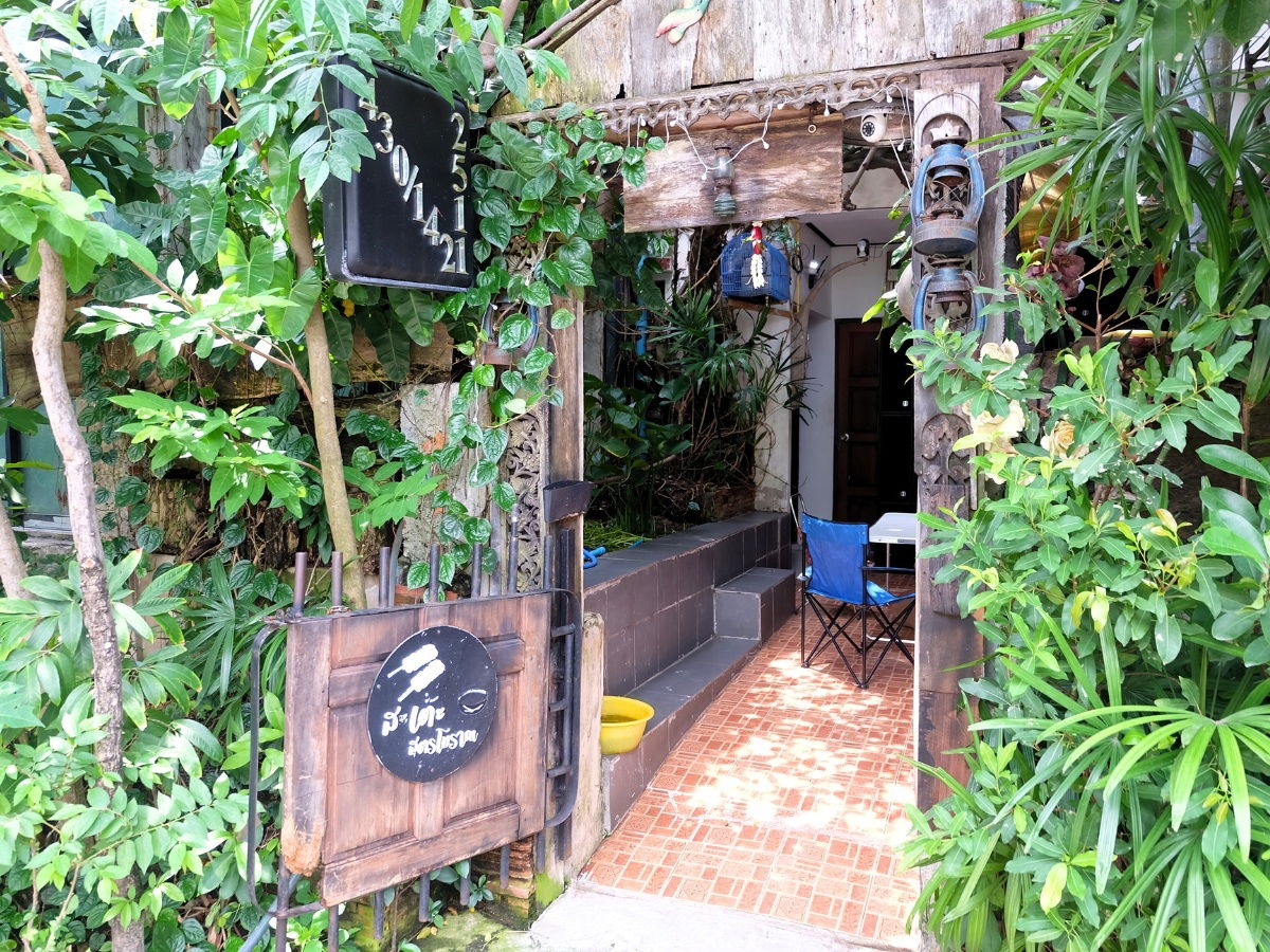 รูป ขายบ้านเดี่ยว 3 ชั้น 41 ตร.ว. พัทยากลาง ตรงข้ามบิ๊กซี ใกล้หาดพัทยา 1.5 ก.ม.  เหมาะทำโฮสเทล อ.บางละมุง จ.ชลบุรี - รูปที่ 5/10