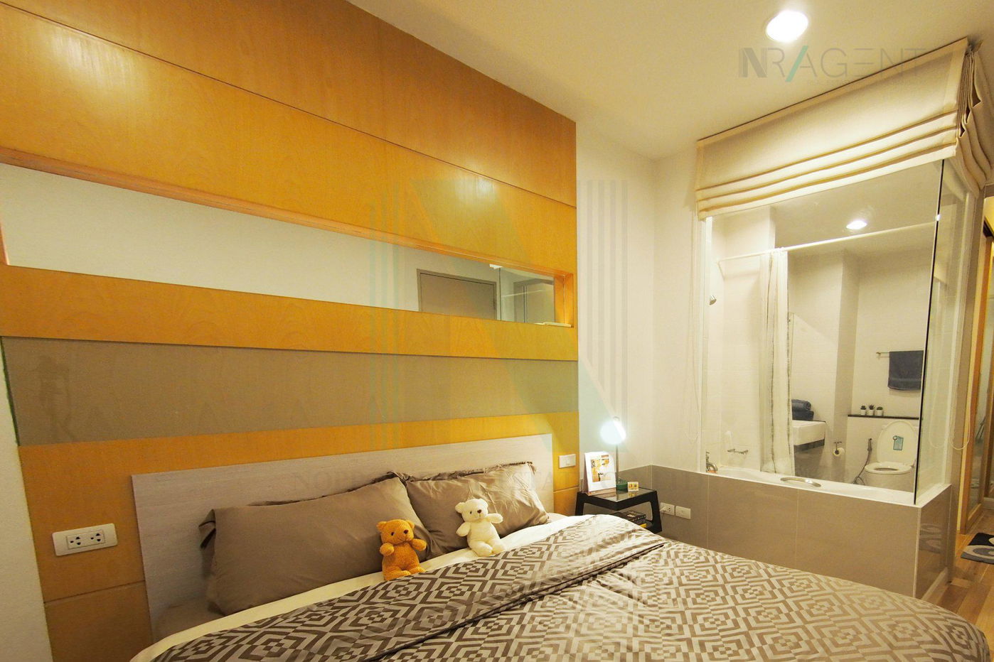 picture For rent condo IDEO RATCHADA - HUAYKWANG Building 1, Floor 5,1 bed room, Room size 35.00 sqm - 1/8