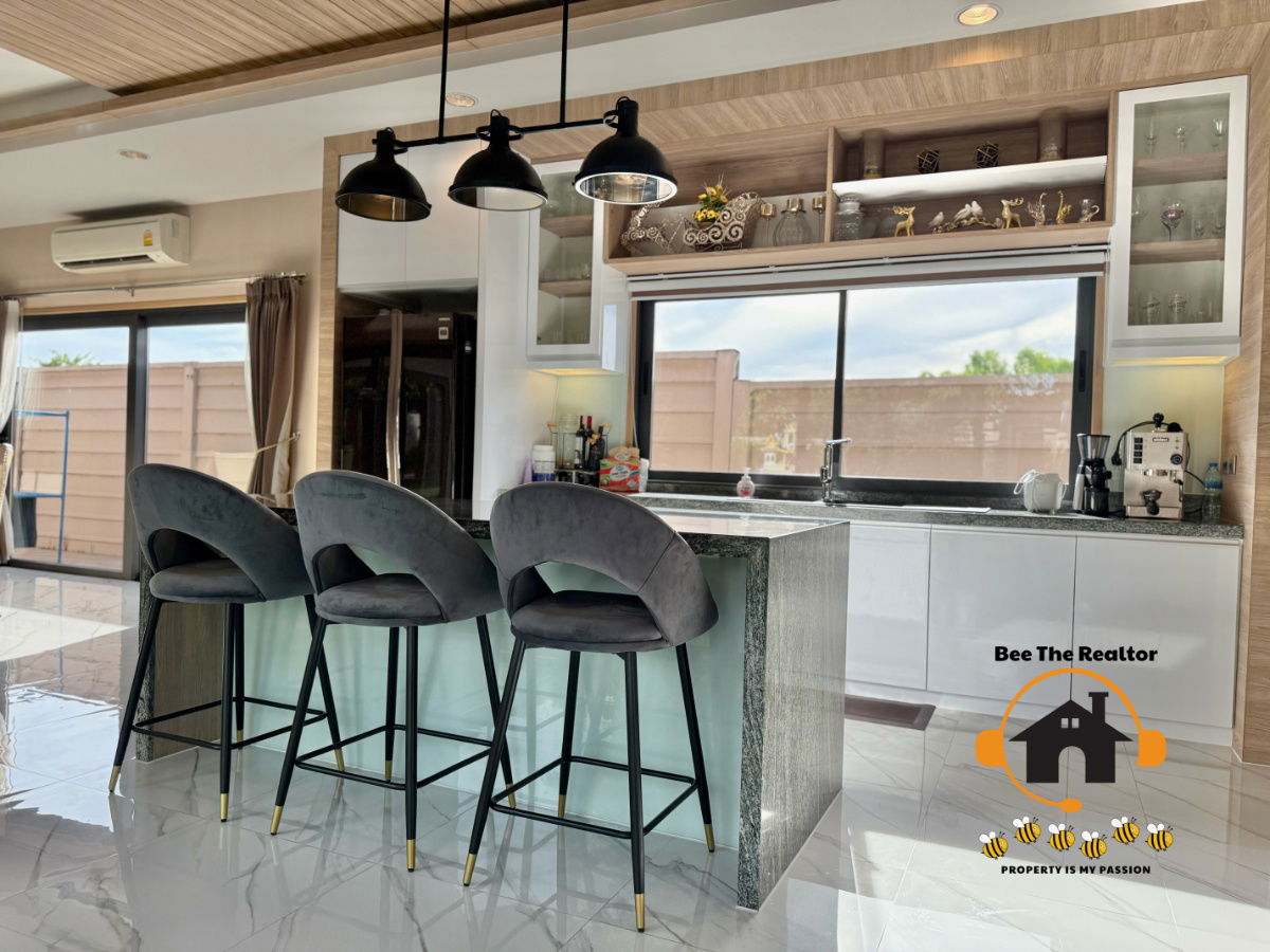 picture Luxury Pool Villa for Rent – Baan Pattaya 5 - 12/37