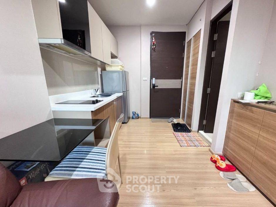 รูป คอนโด 1-ห้องนอน ที่ ริธึ่ม สาทร ใกล้ BTS สะพานตากสิน (ID 2053106) - รูปที่ 7/10