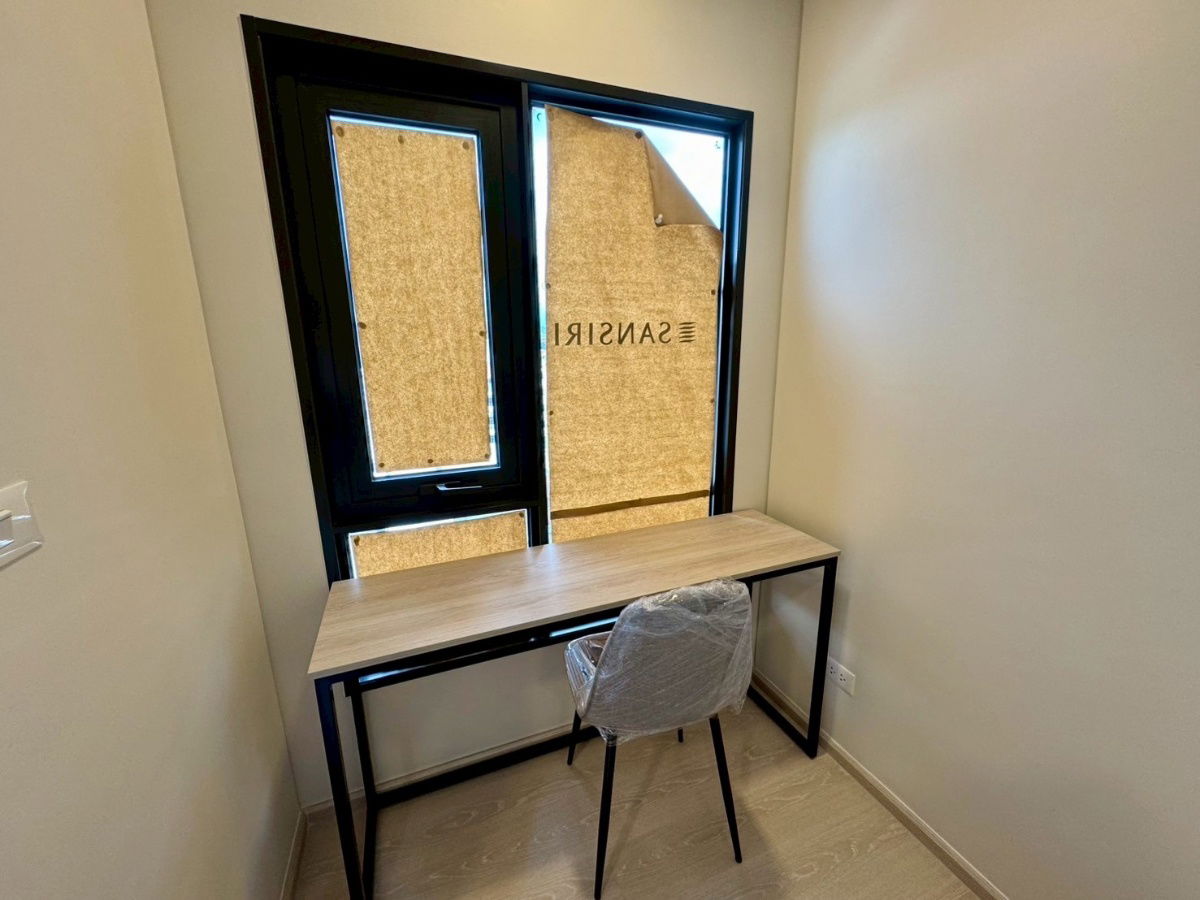 picture Urgent sale 🔥 Ready-to-move-in condo FLO by Sansiri Charoen Nakhon 1 bedroom 1 bathroom, 29.44 sq m., price 3,500,000 baht. - 8/23