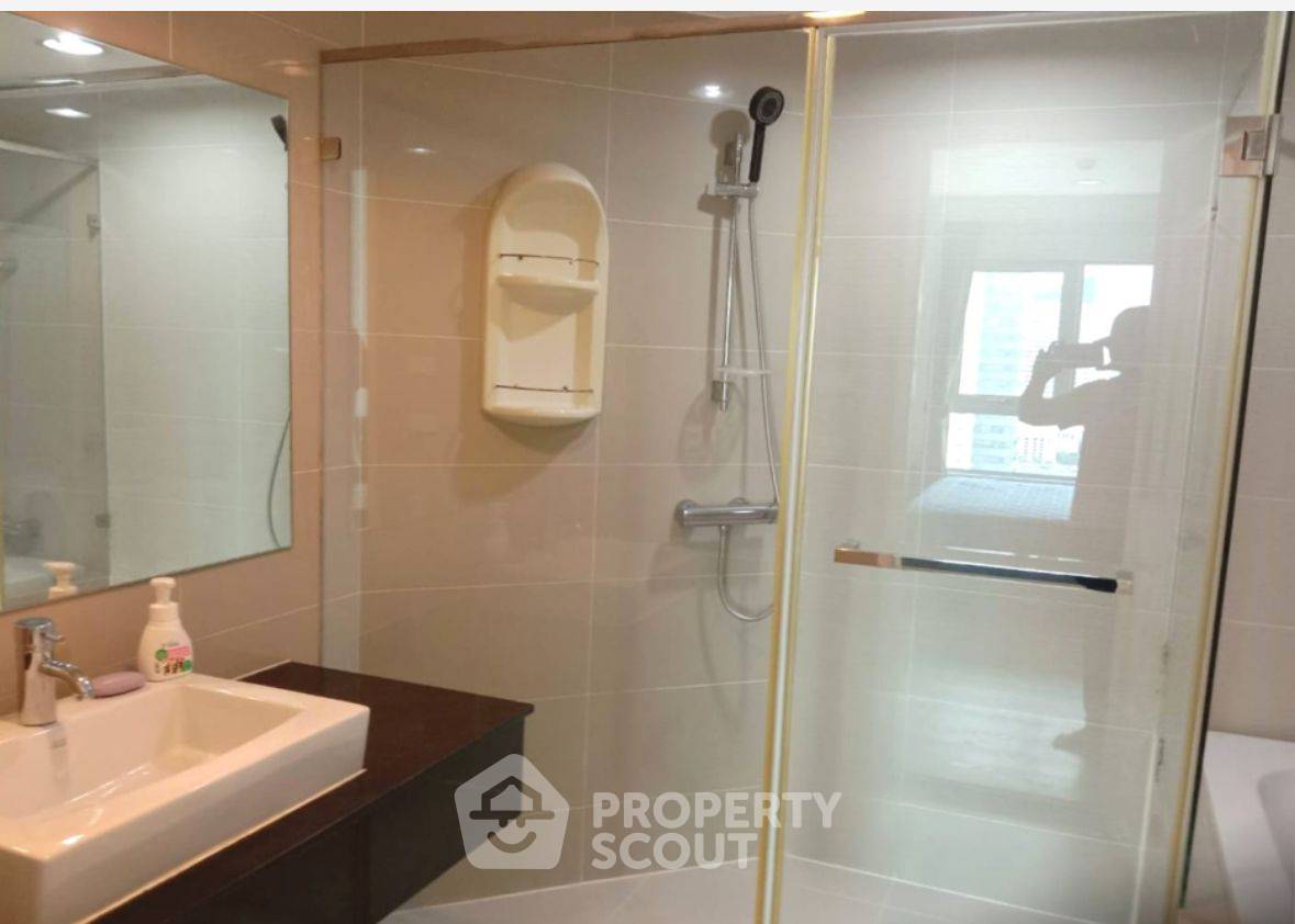 picture 2-BR Condo at Belle Grand Rama 9 near MRT Phra Ram 9 (ID 2300394) - 8/10