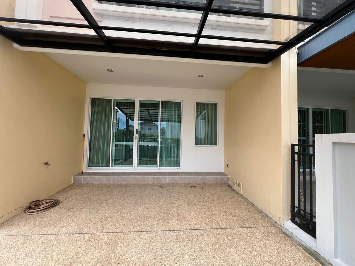 รูป 🏡 ขายด่วน! ทาวน์โฮม 3 ชั้น บ้านกลางเมือง S-Sense ศรีนครินทร์ | รีโนเวทใหม่ทั้งหลัง  บนทำเลศักยภาพ ใกล้รถไฟฟ้า - รูปที่ 2/26